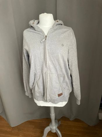 Gilet à capuche gris