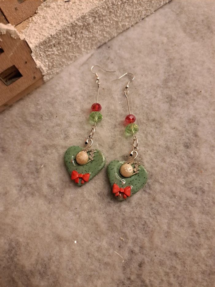 Boucles d'oreilles pendante pâte polymere cœur - photo numéro 2