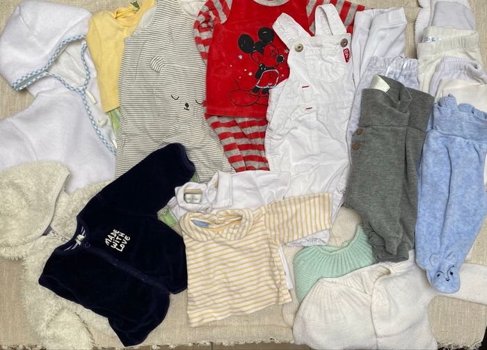 Carton Lot vêtements bébé garçon 1mois