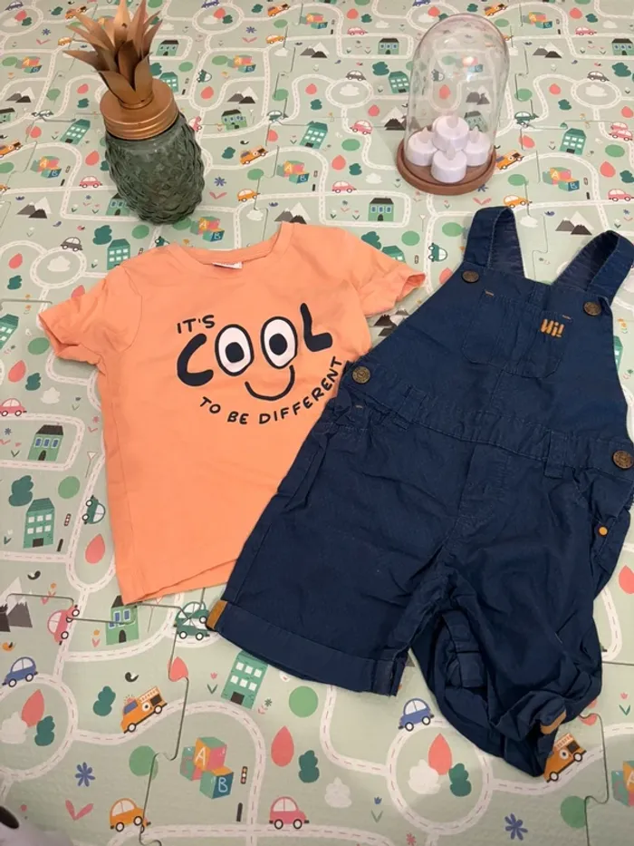 Ensemble salopette in extenso et t shirt tape à l’œil 24 mois