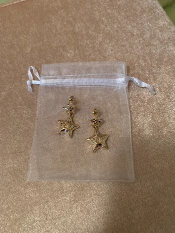 Boucles d’oreilles étoiles pendantes