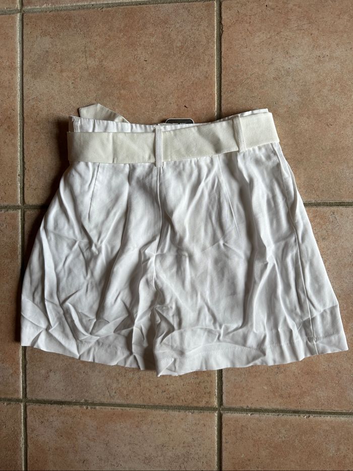 Short blanc ceinture Asimu Taille 38 - photo numéro 2