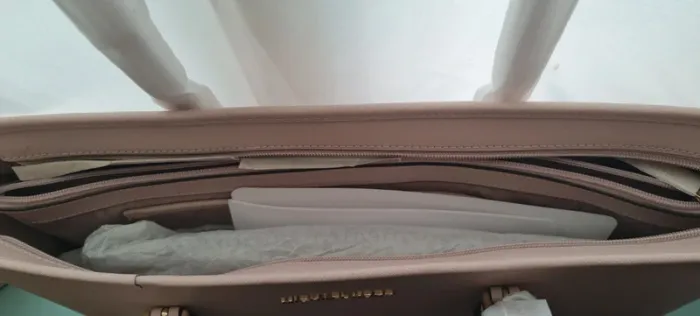 Très grand sac cabas Mickael Kors original neuf - photo numéro 8