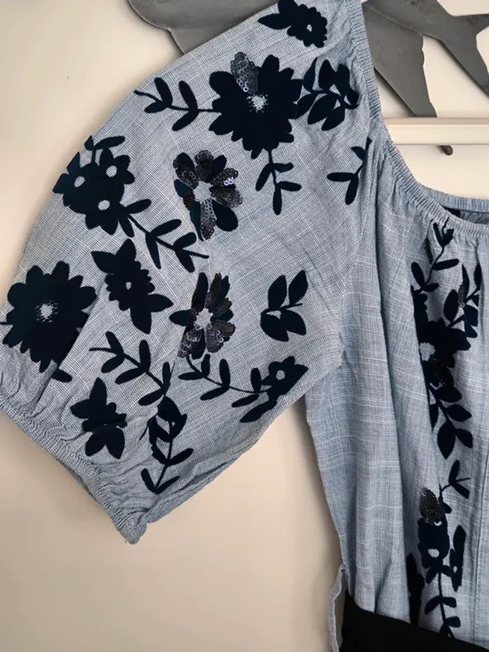 Robe Zara évasé manches bouffantes 36 - photo numéro 3