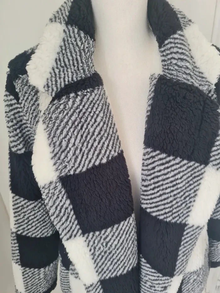 SHEIN Manteau duveteux à carreaux - photo numéro 2