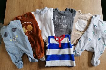 7 pyjamas velours 1 mois