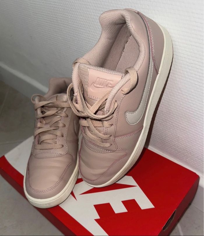 Chaussure Nike Rose - photo numéro 2