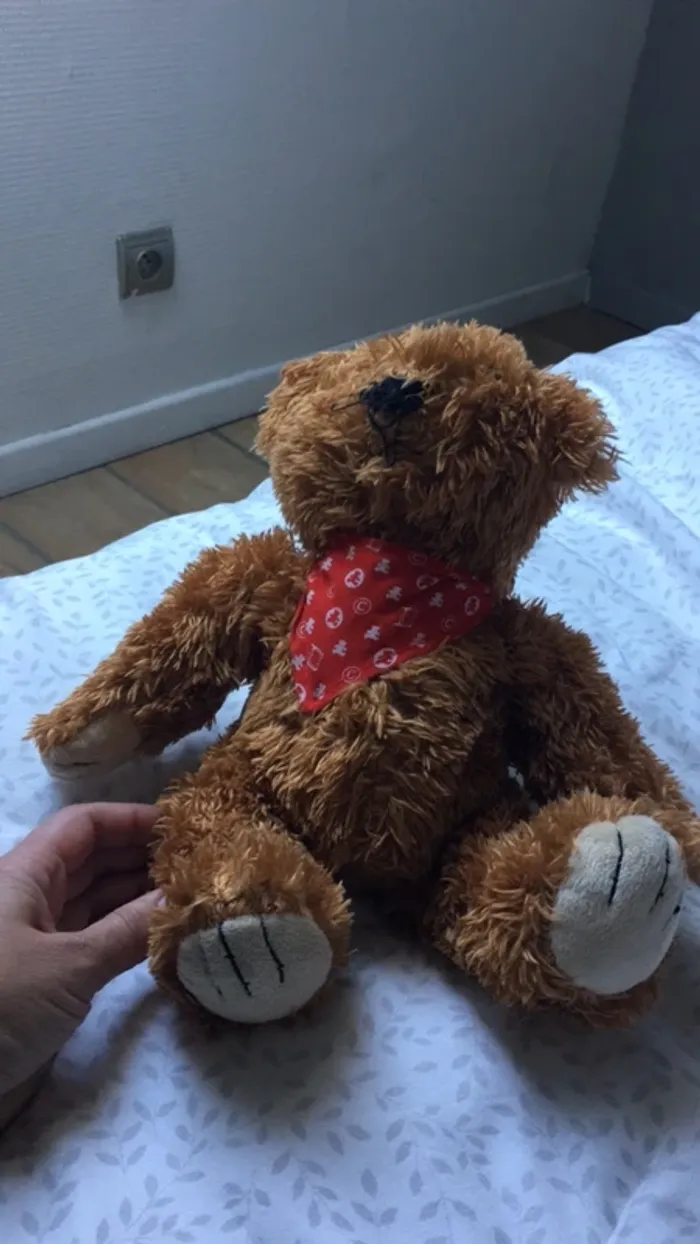 Peluche lulu castagnette
