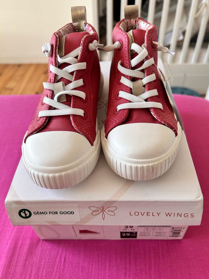 Baskets montantes rose neuves