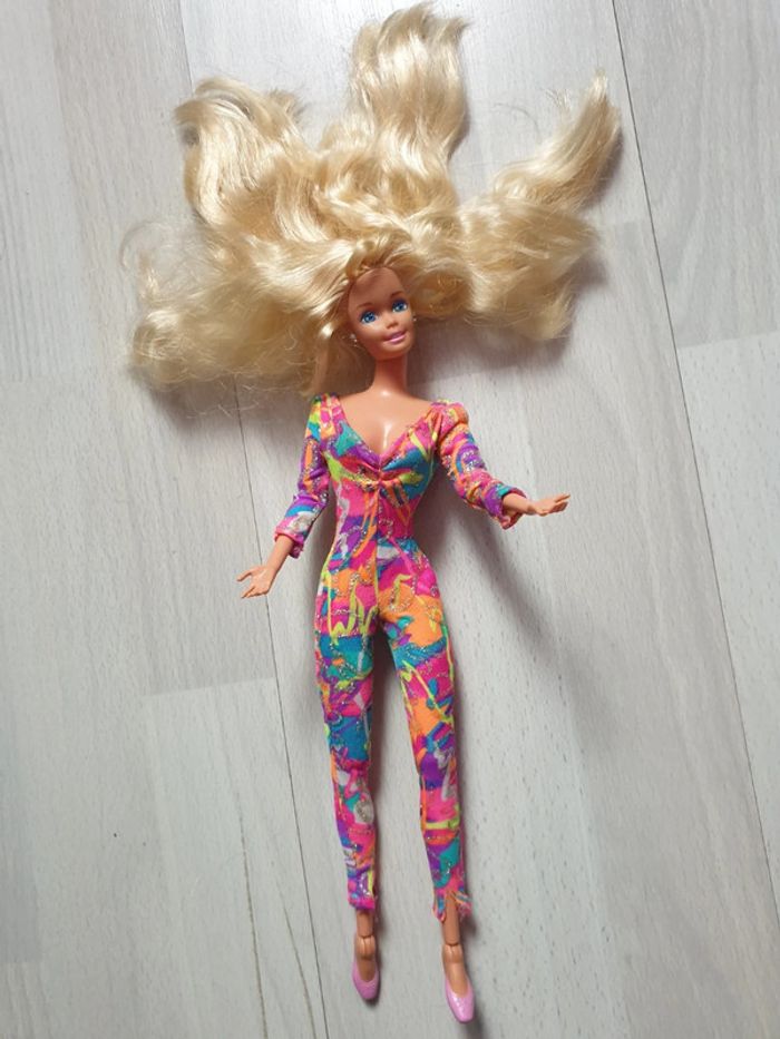 Superbe barbie danseuse articulée Mattel 1993 tbe - photo numéro 3