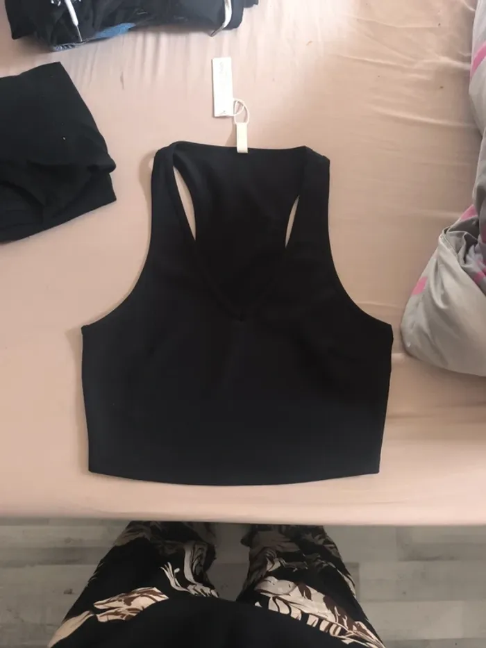 Croc top