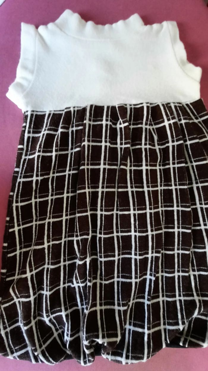 Robe manches courtes 8 / 10 ans - photo numéro 8
