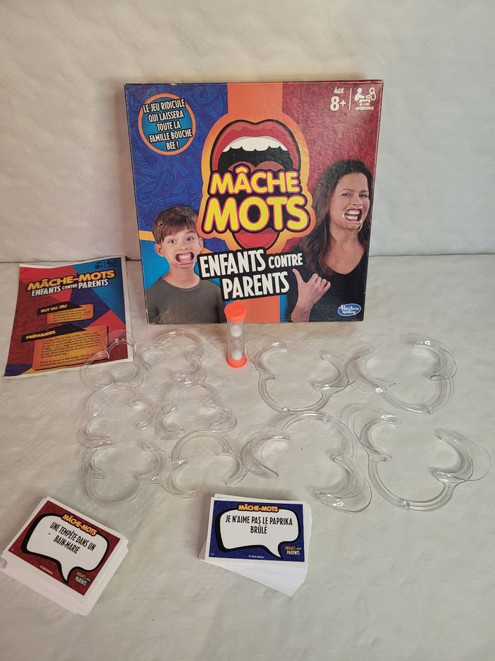 Jeu mâche mots .Enfants contre adultes