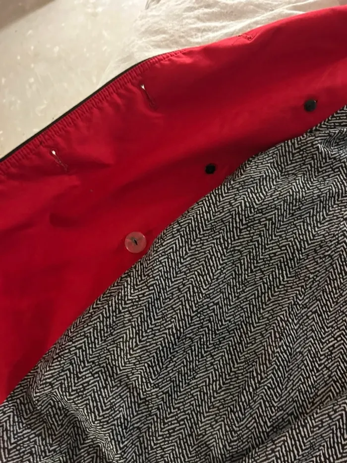 Veste rouge - photo numéro 5