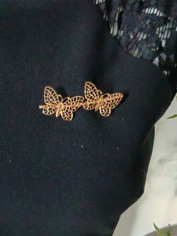 Broche dorée double papillons filigrane vintage en laiton