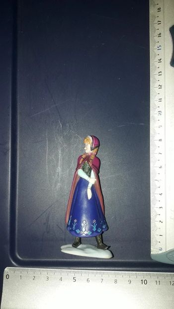 Reine des neiges figurine