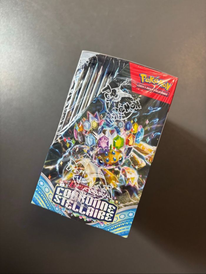 Display Pokémon Couronne Stellaire NEUF - photo numéro 2