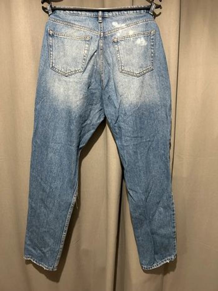 Jeans à trous - photo numéro 3