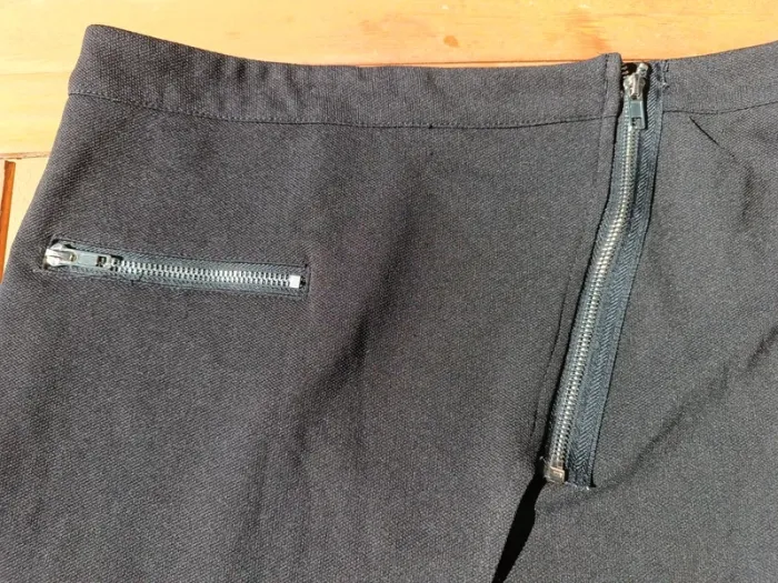 Jupe portefeuille noire taille 40 - photo numéro 2