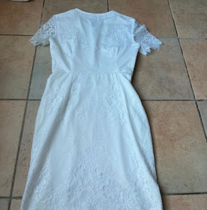 Robe dentelle blanche - photo numéro 4