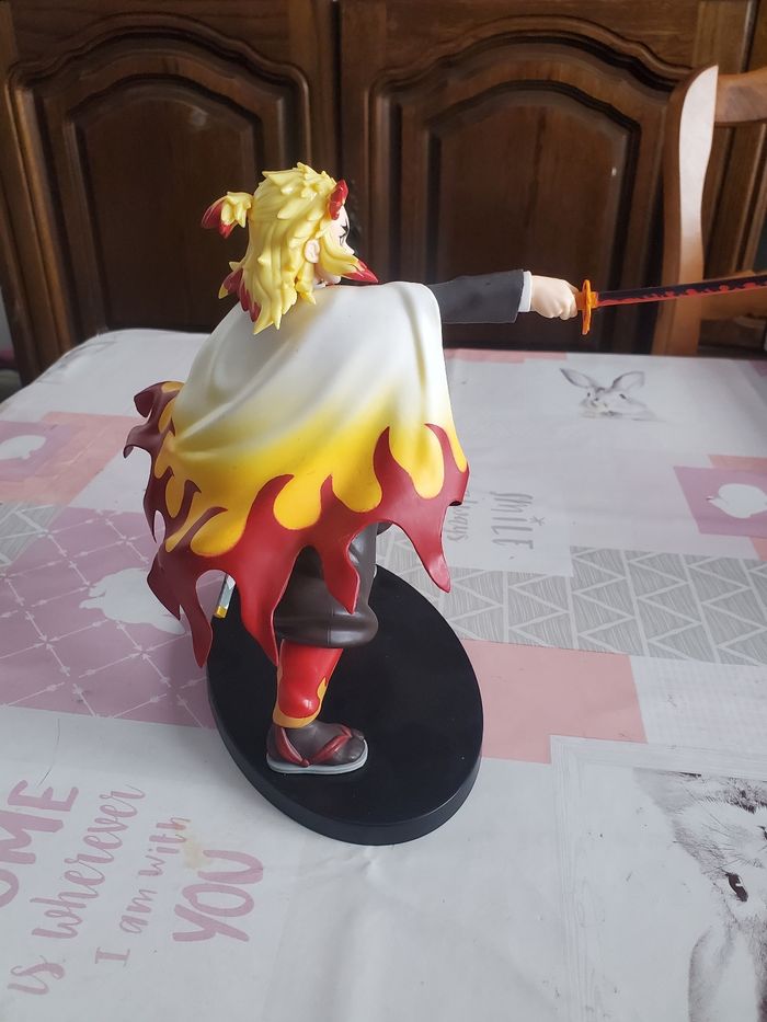 Figurine one slayer  rengoku - photo numéro 5