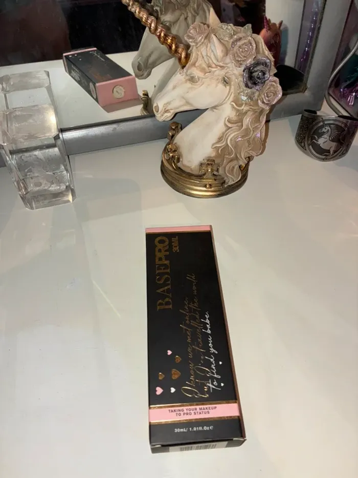 Base à paupières Rumour 2, 30 ml, Plouise, neuf sous blister !