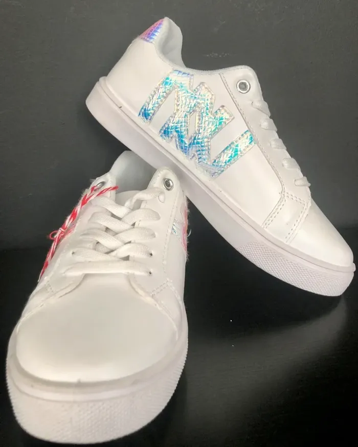 Baskets Dorotennis neufs