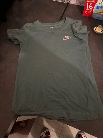 TEE shirt Nike xs