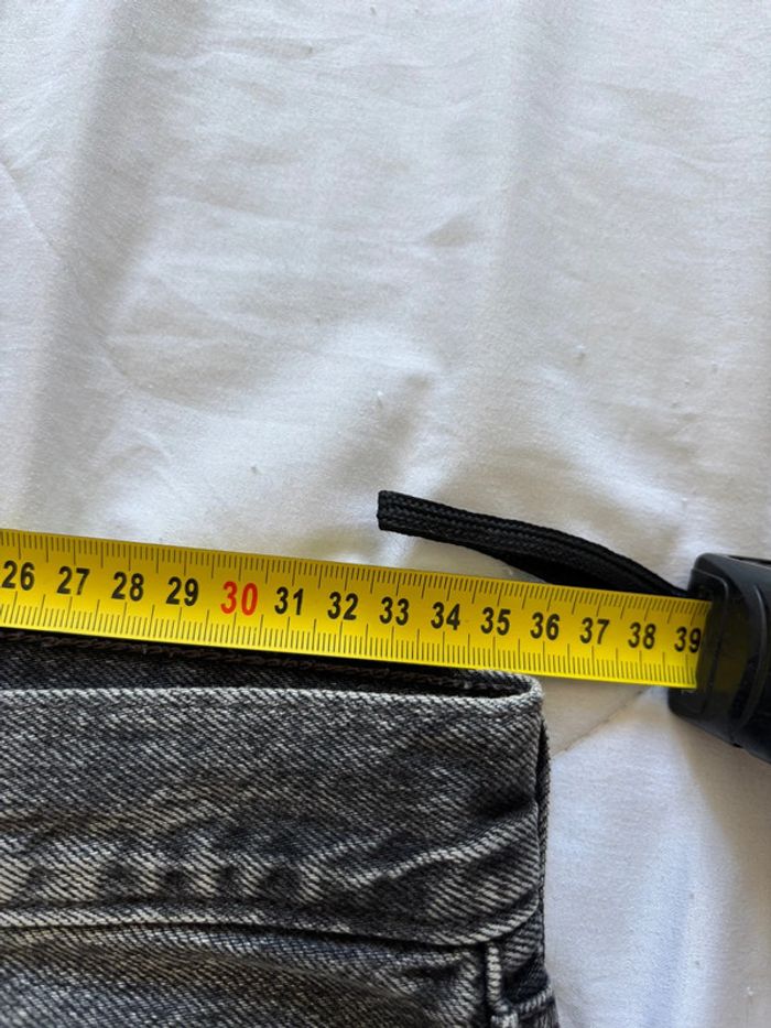 Levi’s 501 vintage court mini destroy W27 / 36‑38 S/M – mi taille gris foncé style cut off - photo numéro 14
