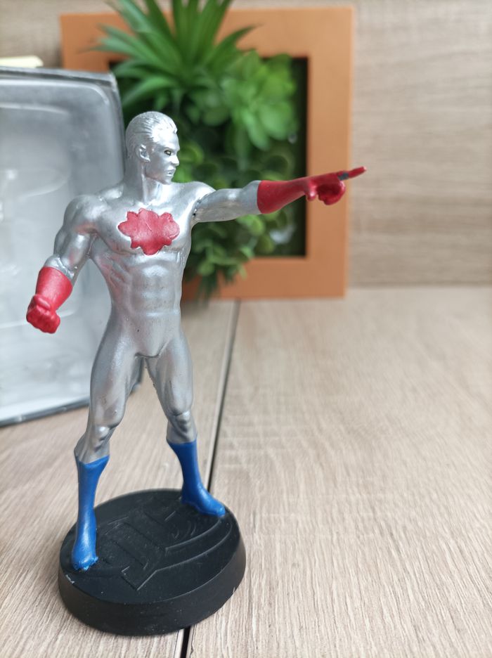 Figurine Captain Atom DC Comics Eaglemoss Super Hero - photo numéro 5