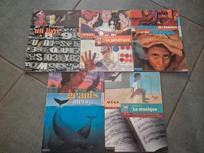 Lot de 5 livres de la collection Megascope