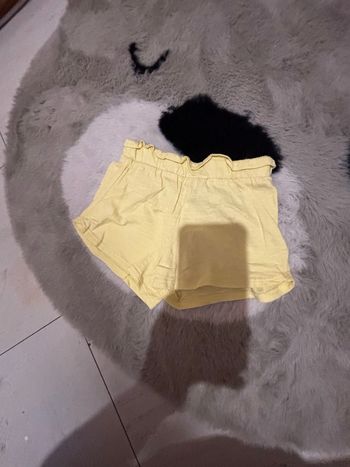 Short fille