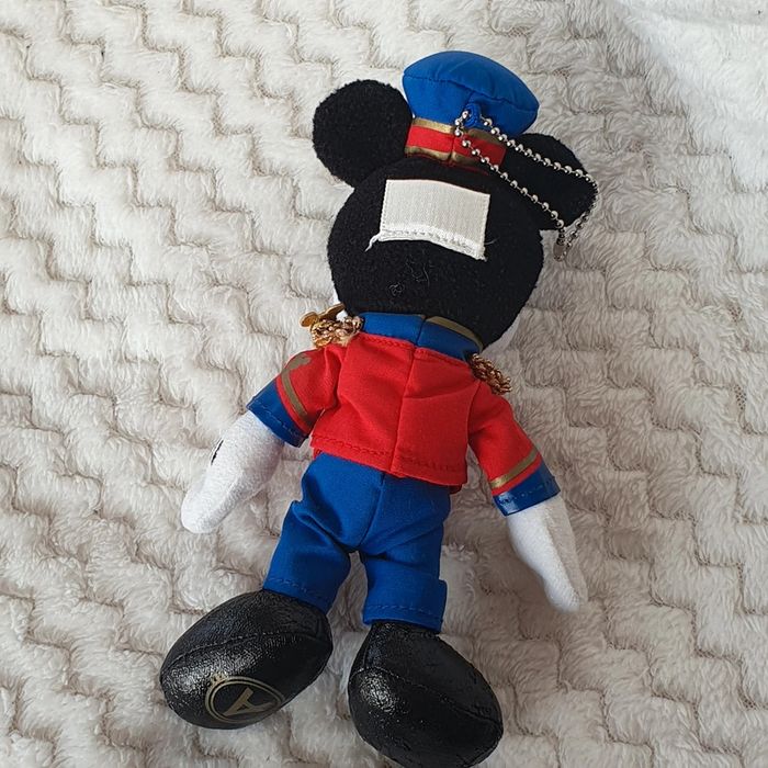 Mickey plush badge strap keychain porte clé peluche disney - photo numéro 2