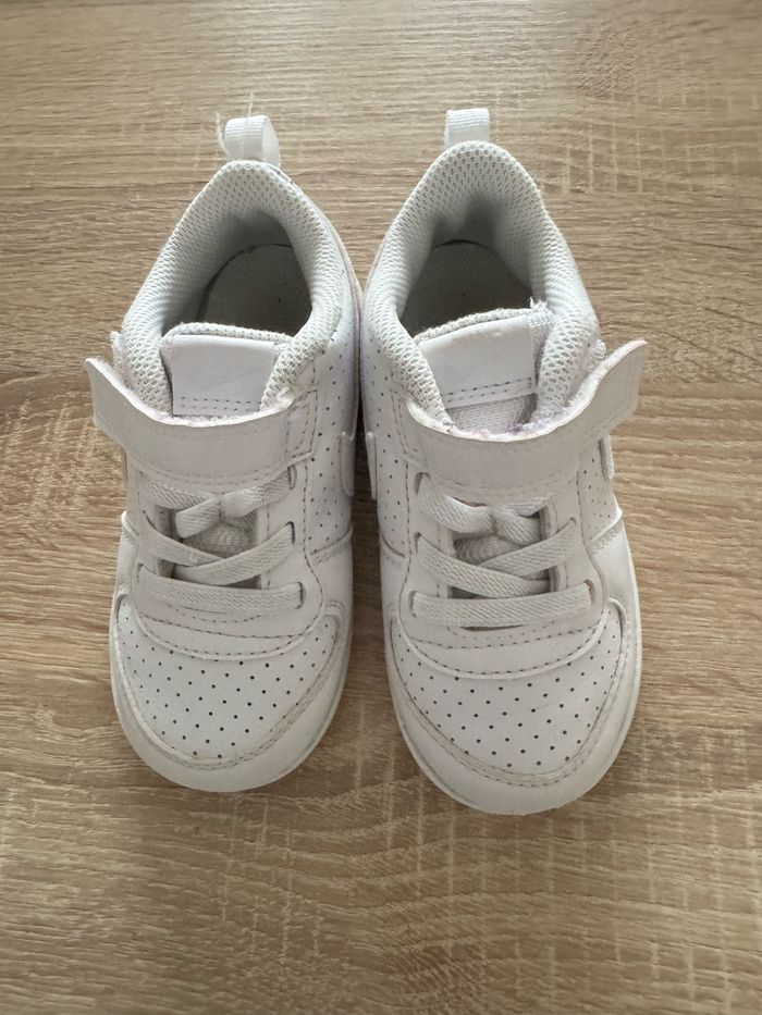 Nike taille 25 - photo numéro 4