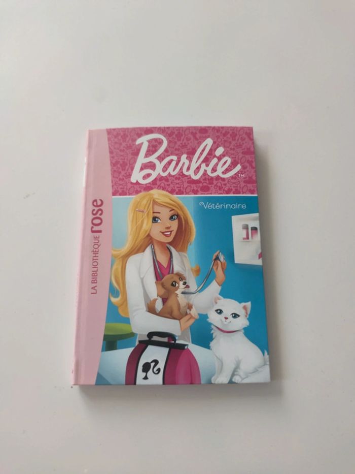 Livre barbie vétérinaire neuf