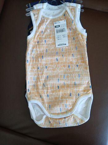 lot 3 bodies sans manches garçon gemo 81 cm 18 mois 