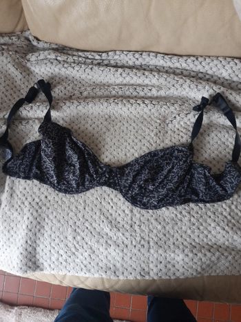 Soutien-gorge noir et blanc 95b