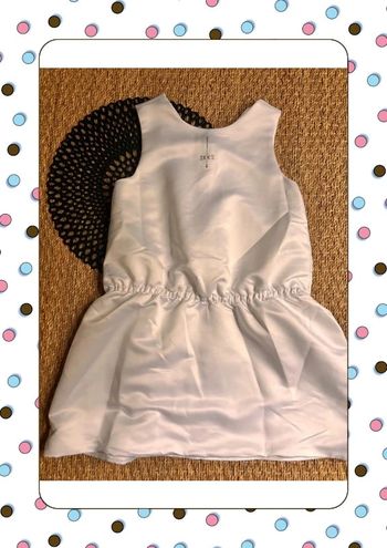 Robe satinée strass