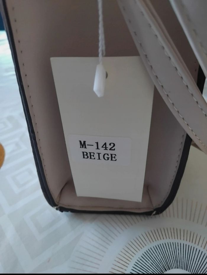 Sac a main avec étiquette neuf - photo numéro 8