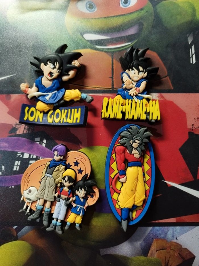 Lot de 4 figurines magnets dragon ball