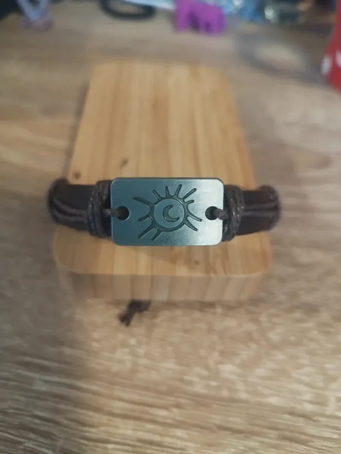 Bracelet