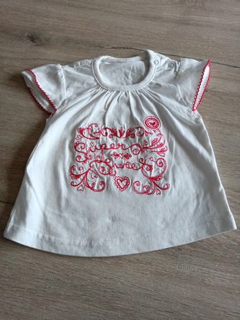 37. T-shirt 6mois