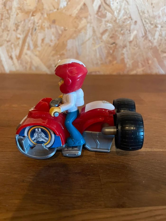 Idée cadeau 🎁 figurine Ryder sur son quad véhicule de la Pat Patrouille - photo numéro 5