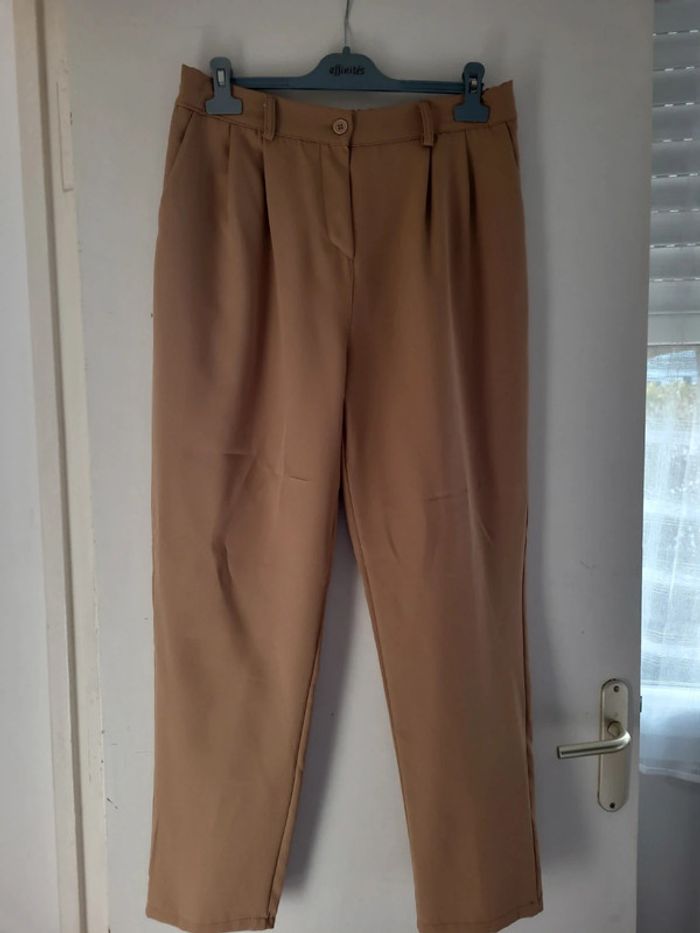 Tailleur neuf - photo numéro 4