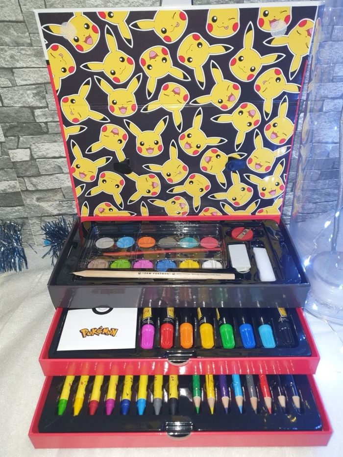 Coffret Pokémon coloriage