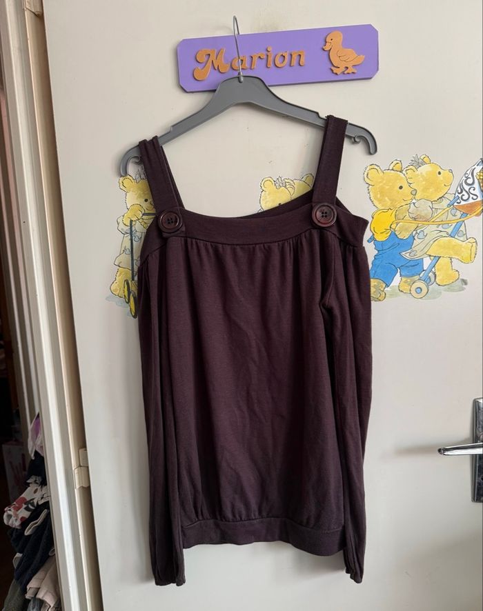 Tee shirt épais marron à épaules découvertes style y2k, taille unique
