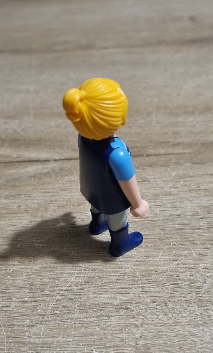 Playmobil femme et accessoires - photo numéro 4