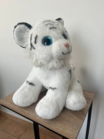 Peluche tigre blanc