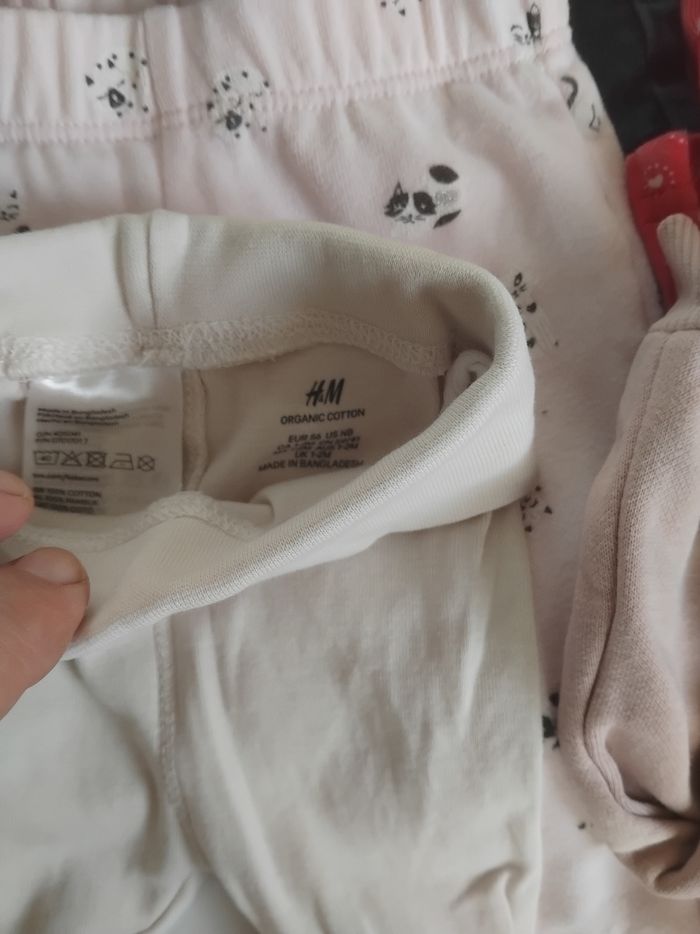 Lots de vêtements pour bébé de 6 mois en bon état. - photo numéro 9