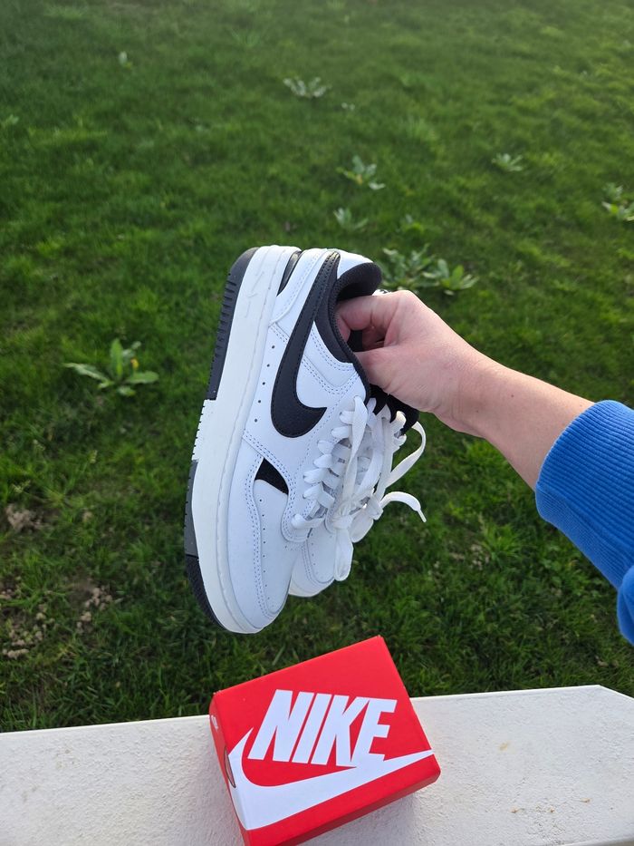 Basket neuve nike noir et blanche style dunk low af1 air force one gamma